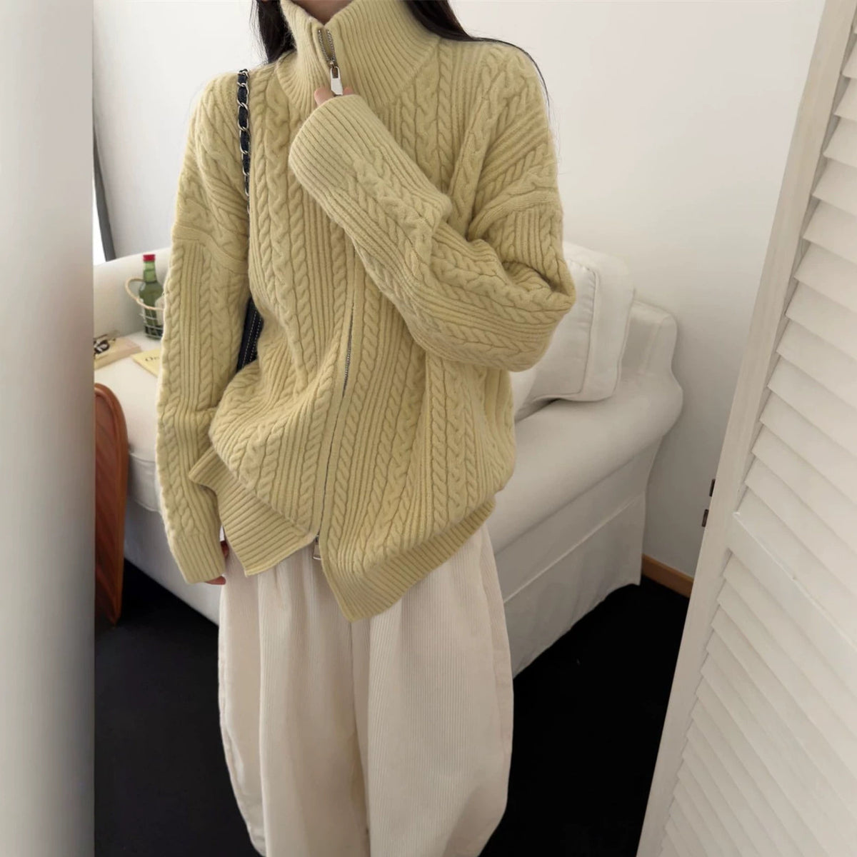Zipper cardigan long sleeved sweater